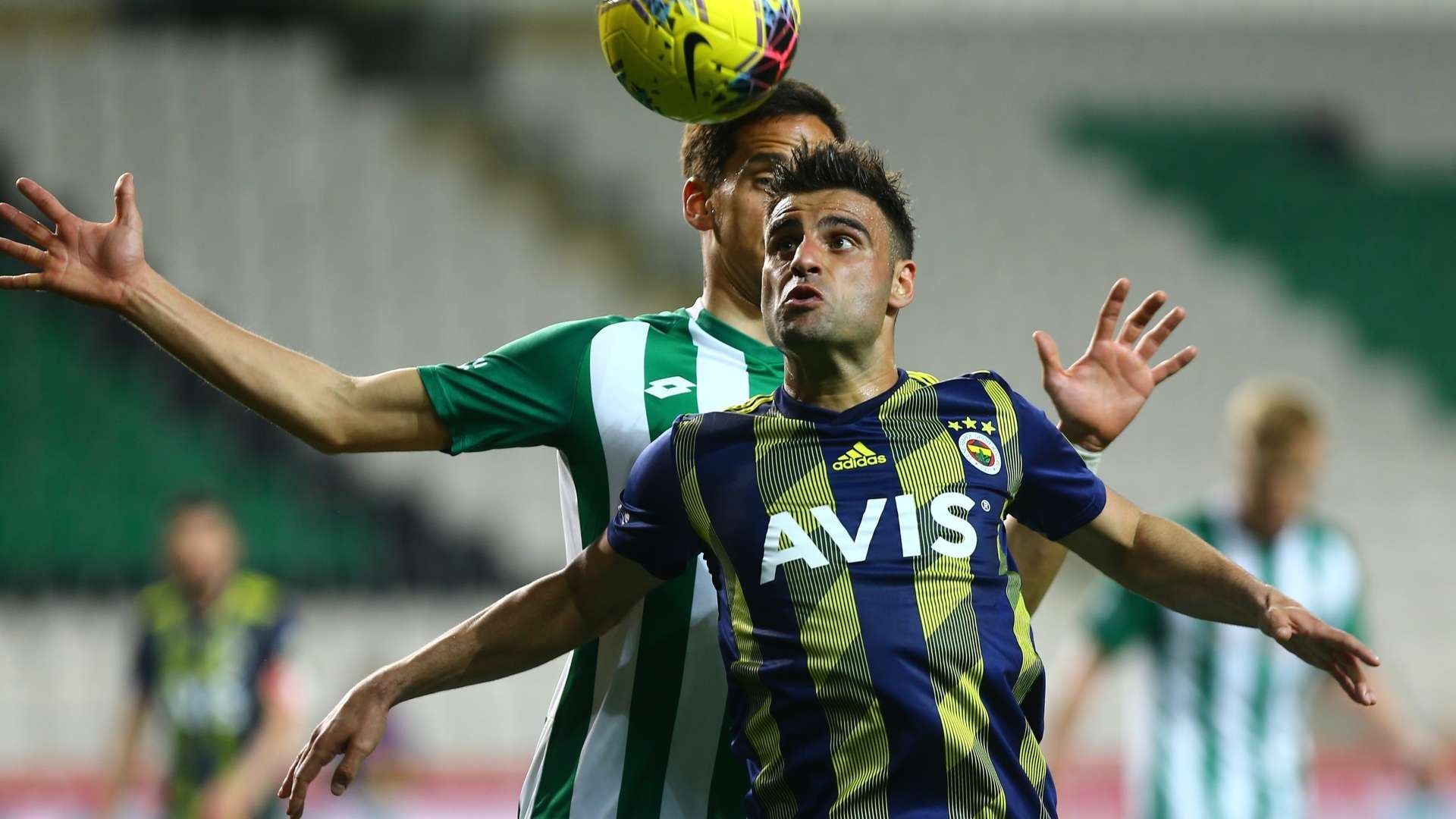 Nhận định soi kèo Fenerbahce vs Konyaspor lúc 00h00 ngày 16/12/2025